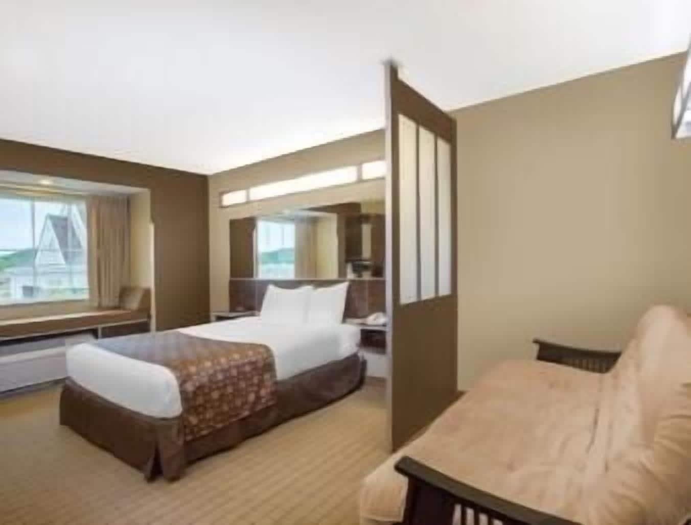 Microtel & By Wyndham 2*